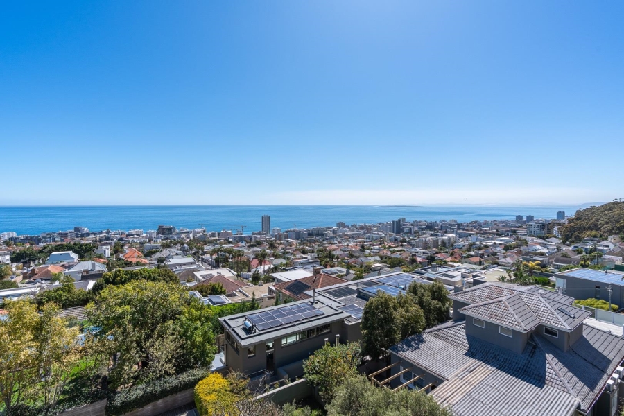 5 Bedroom Property for Sale in Fresnaye Western Cape